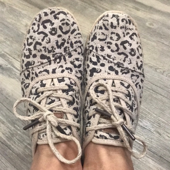 cheetah lace up sneakers